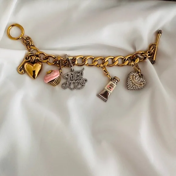 Juicy Couture Vintage  Gold Bracelet with charms - Picture 7 of 16